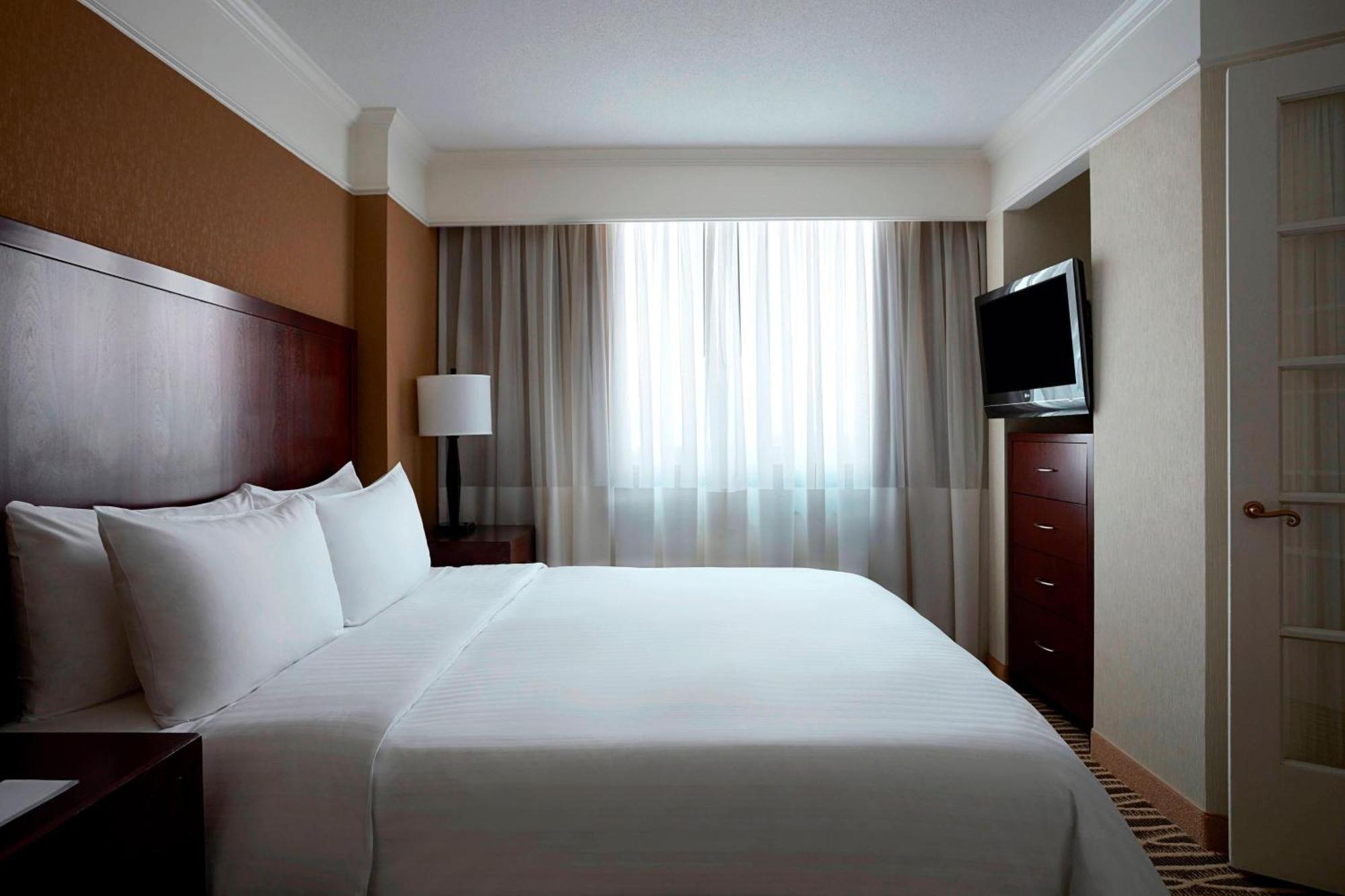 วอชิงตัน ดัลเลส แมริออท สวีท Hotel เฮิร์นดอน ภายนอก รูปภาพ